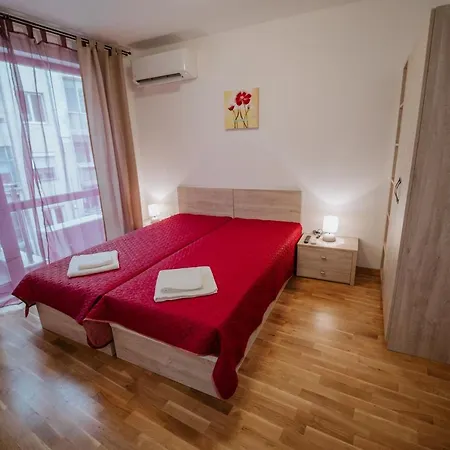 Bella's Sea Apartment-beach, Sea Garden ,old Town, Free Parking, Free Evcharging Station Апартаменты *