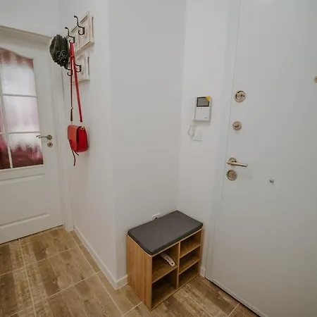 Апартаменты Bella's Sea Apartment-beach, Sea Garden ,old Town, Free Parking, Free Evcharging Station Варна