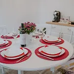 Bella's Sea Apartment-beach, Sea Garden ,old Town, Free Parking, Free Evcharging Station Apartment *