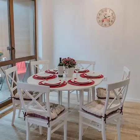 Apartmán Bella's Sea Apartment-beach, Sea Garden ,old Town, Free Parking, Free Evcharging Station *